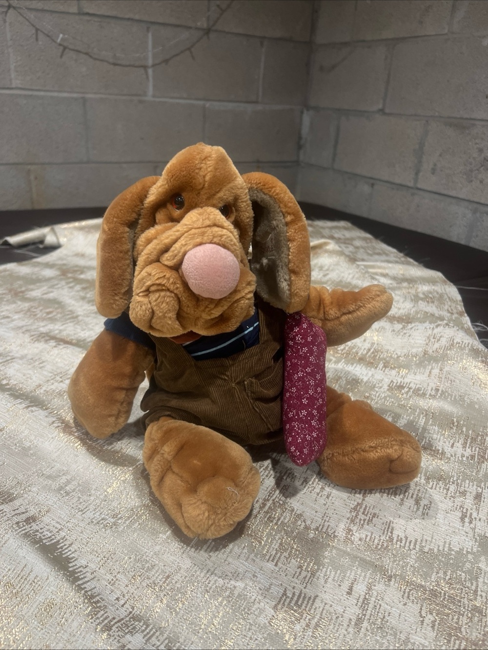 VINTAGE 1981 Wrinkles Dog Hand Puppet 18" Plush Toy Ganz Original Outfit & Tag